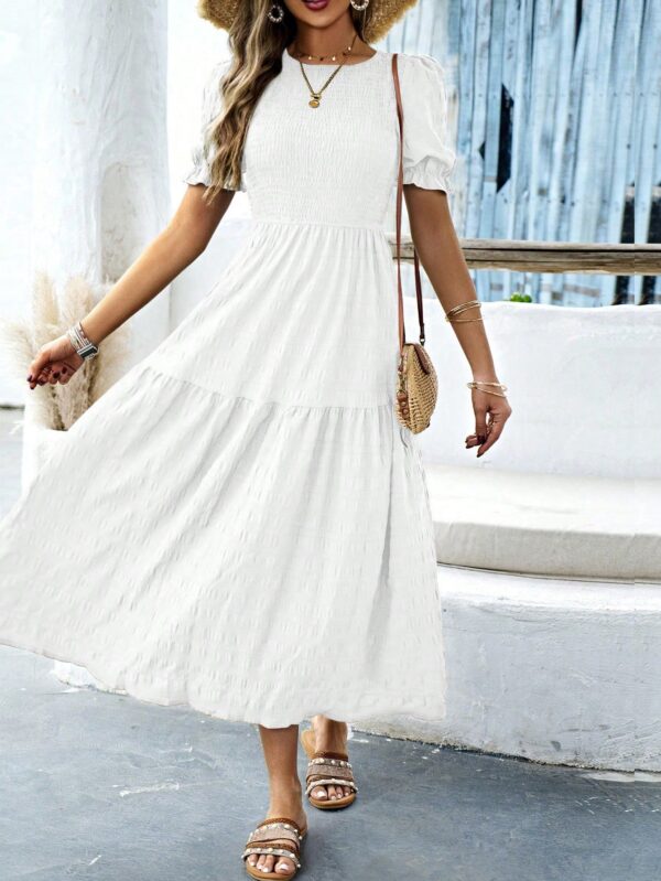 Vestido Maxi Clásico Negro con Mangas Puff y Ruedo de Volantes - Image 43