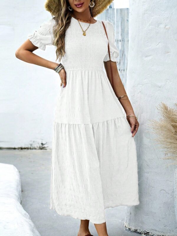 Vestido Maxi Clásico Negro con Mangas Puff y Ruedo de Volantes - Image 48