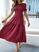 Vestido Maxi Clásico Negro con Mangas Puff y Ruedo de Volantes