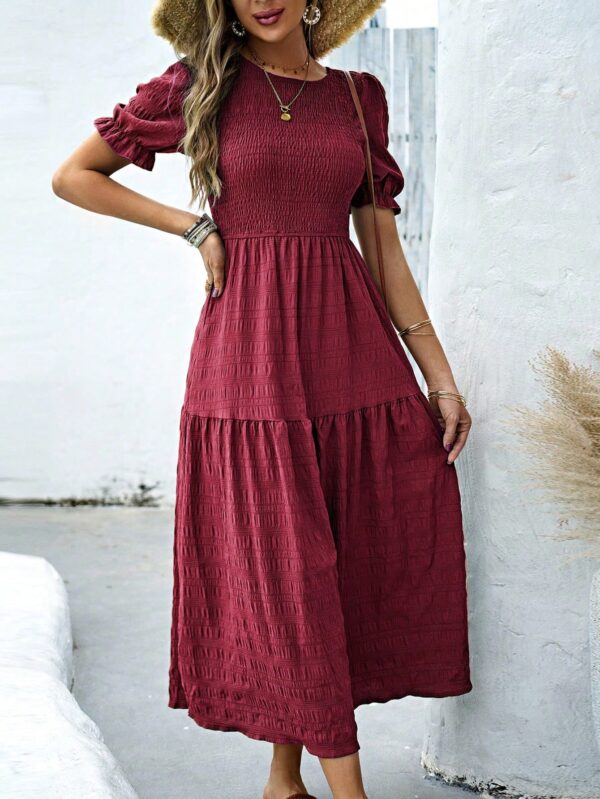 Vestido Maxi Clásico Negro con Mangas Puff y Ruedo de Volantes - Image 27