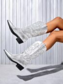 Botas de Tacón Medio con Bordados Estilo Western y Acabado Brillante
