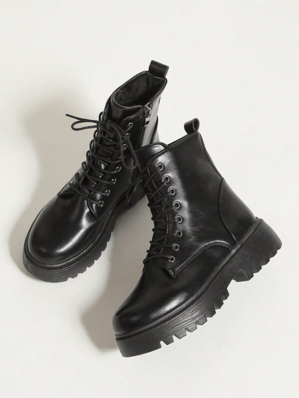 Botas de Cordones con Detalle de Mármol Negro - Image 9