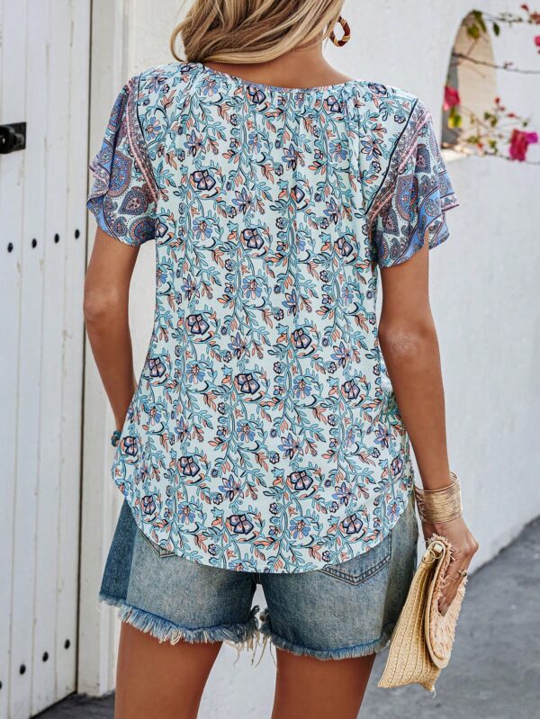Blusa Floral de Manga Corta con Lazo en el Cuello - Image 2
