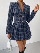Abrigo Tweed Plisado con Doble Botonadura y Cuello Solapa