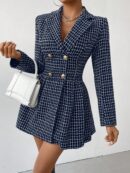 Abrigo Tweed Plisado con Doble Botonadura y Cuello Solapa
