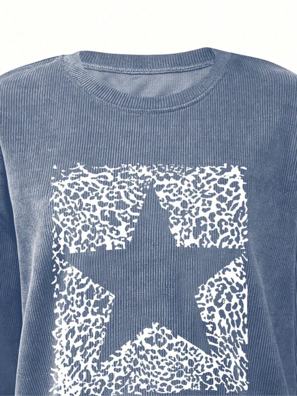 Buzo de Mujer con Estampado de Leopardo y Estrellas - Image 4