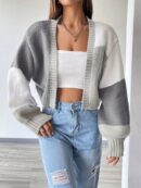 Cardigan Largo con Hombros Caídos y Diseño Colorblock