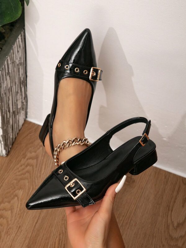 Sandalias Clásicas Negras de Cuero Charol con Hebilla - Image 8