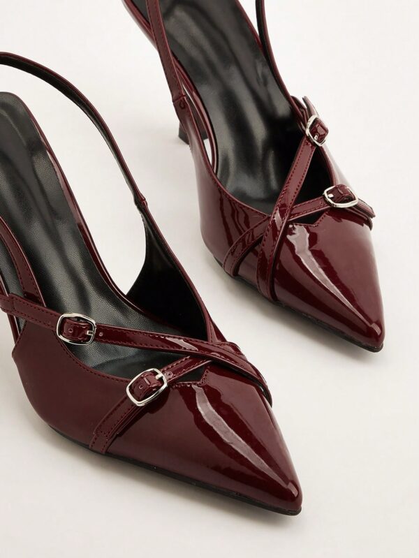 Sandalias Stiletto Elegantes con Correas Cruzadas y Punta Fina - Image 9