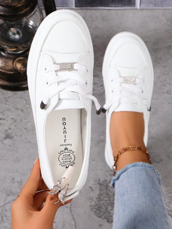 Zapatillas Deportivas Planas de Mujer con Detalles de Strass - Image 8