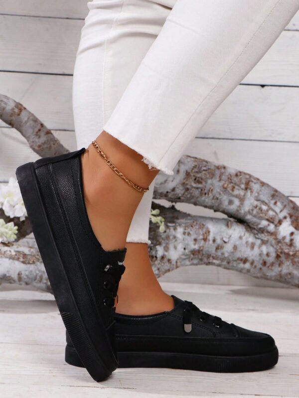 Zapatillas Deportivas Planas de Mujer con Detalles de Strass - Image 21