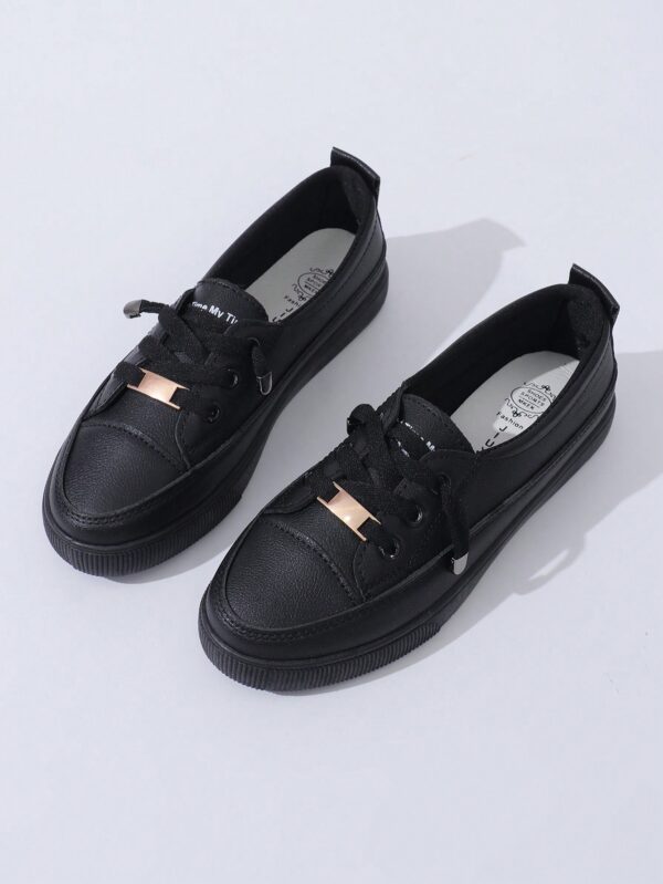 Zapatillas Deportivas Planas de Mujer con Detalles de Strass - Image 23