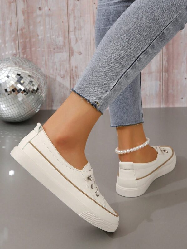 Zapatillas Deportivas de Lona en Negro, Talla Grande - Image 30