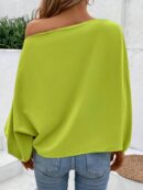 Blusa Asimétrica con Manga Murciélago y Hombro Descubierto