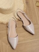 Zapatos Planos de Cuero Suave con Punta Puntiaguda y Diseño Bicolor