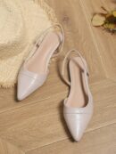 Zapatos Planos de Cuero Suave con Punta Puntiaguda y Diseño Bicolor