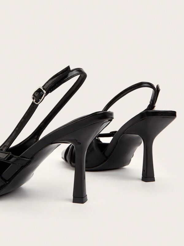 Sandalias Stiletto Elegantes con Correas Cruzadas y Punta Fina - Image 5