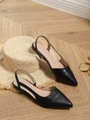 Zapatos Planos de Cuero Suave con Punta Puntiaguda y Diseño Bicolor