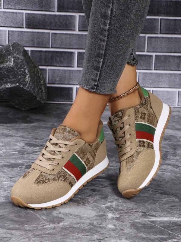 Zapatillas Deportivas para Mujer Primavera/Verano 2025 con Cordones