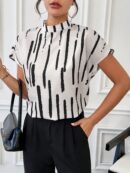 Blusa Verano Estampada con Cuello Mao y Mangas Cortas