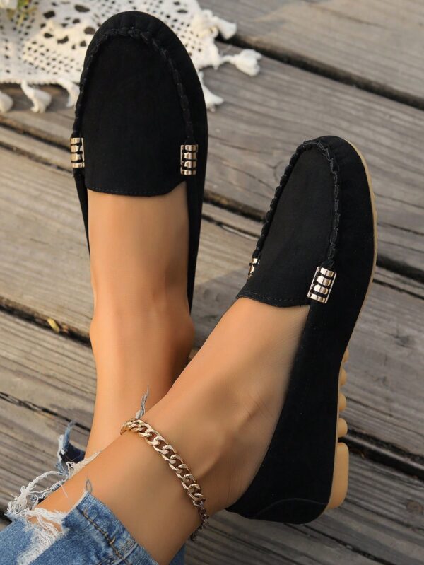 Mocasines Casuales de Mujer con Hebilla Metálica - Image 2