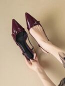 Zapatos de Tacón Gatito en Charol con Punta Afilada y Espalda Abierta