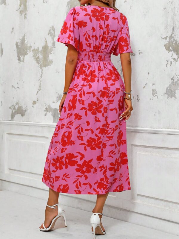 Vestido Largo Elegante de Estampado Tropical con Escote en V y Volantes - Image 8