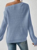 Sweater de Cuello Asimétrico en Punto Cafí Solido
