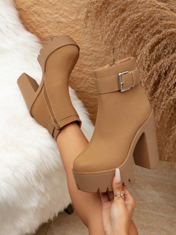 Botas Cortas de Mujer con Hebilla Unica Estilo Britanico - Image 14