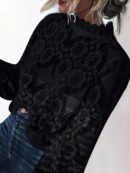 Blusa Elegante de Encaje con Cuello Alto y Manga Larga