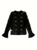 Blusa Elegante de Encaje con Cuello Alto y Manga Larga