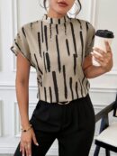 Blusa Verano Estampada con Cuello Mao y Mangas Cortas