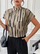 Blusa Verano Estampada con Cuello Mao y Mangas Cortas