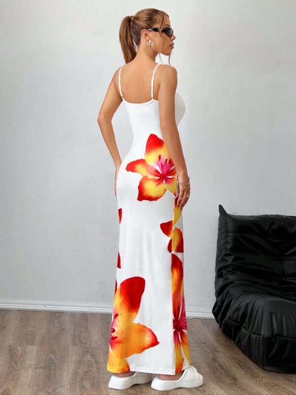 Vestido Largo Elegante con Estampado Floral y Tirantes Delgados - Image 9
