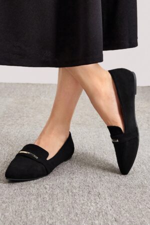 Mocasines de Punta Afilada Decorados con Metal Negro Elegantes para Mujer