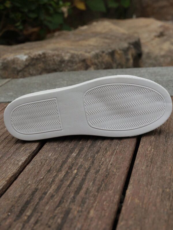 Zapatillas Casual de Lona con Punta Redonda y Detalles de Peluche - Image 14