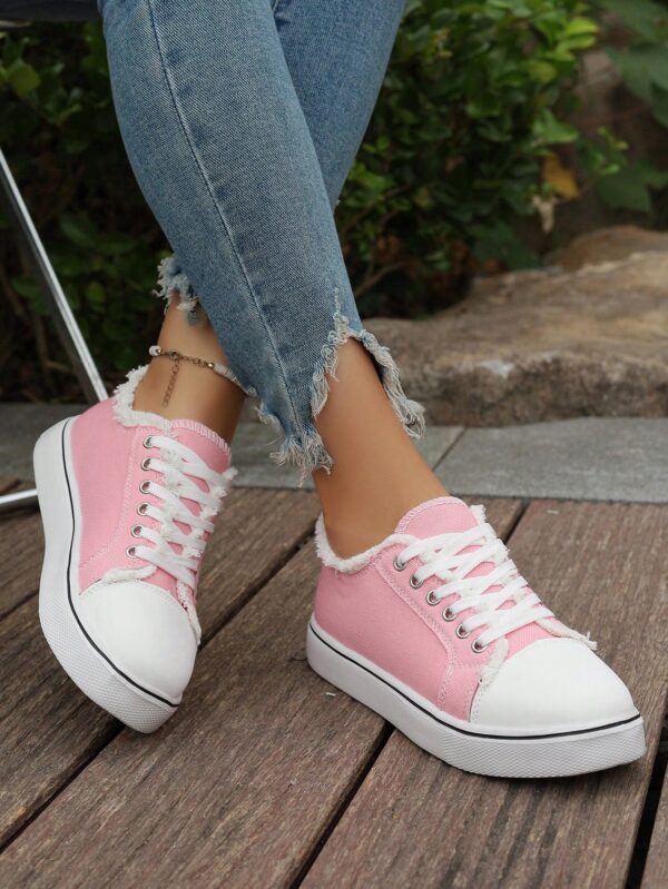 Zapatillas Casual de Lona con Punta Redonda y Detalles de Peluche - Image 13
