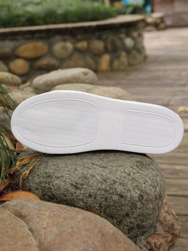 Zapatillas Casual de Lona con Punta Redonda y Detalles de Peluche - Image 28
