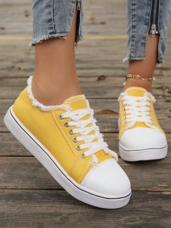 Zapatillas Casual de Lona con Punta Redonda y Detalles de Peluche - Image 24