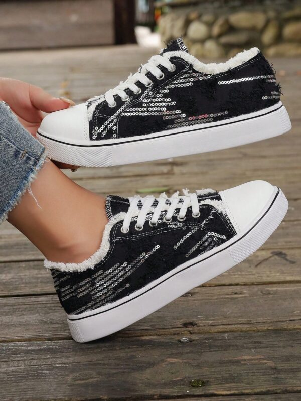 Zapatillas Casual de Lona con Punta Redonda y Detalles de Peluche - Image 16