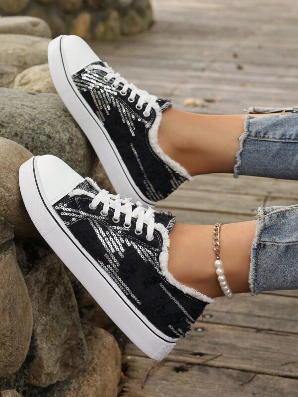 Zapatillas Casual de Lona con Punta Redonda y Detalles de Peluche - Image 20