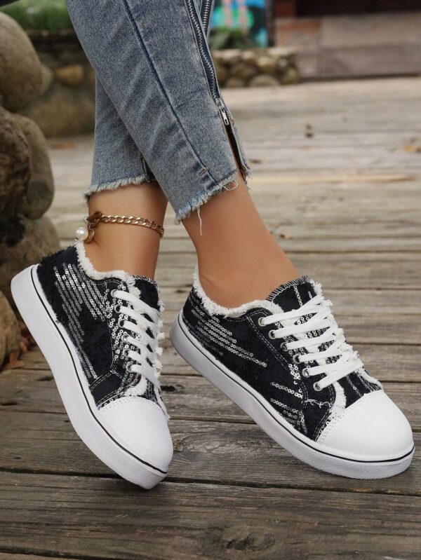 Zapatillas Casual de Lona con Punta Redonda y Detalles de Peluche - Image 17