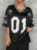 Camiseta Deportiva de Malla con Estampado de Números y Letras