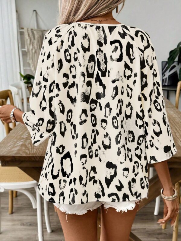 Blusa Bohemia con Cuello V y 3/4 de Manga - Image 22