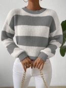 Sweater a Rayas Colorido con Hombros Caídos