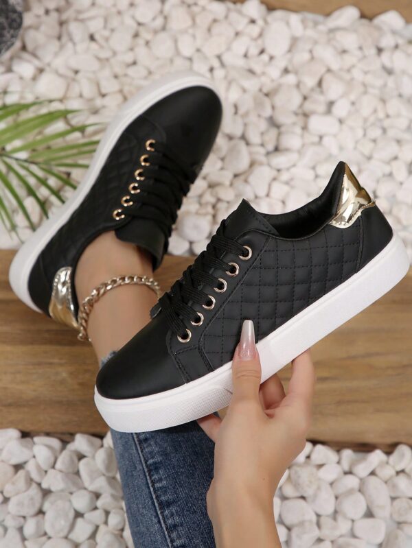 Zapatillas Deportivas Negras Antideslizantes con Cordones - Image 7