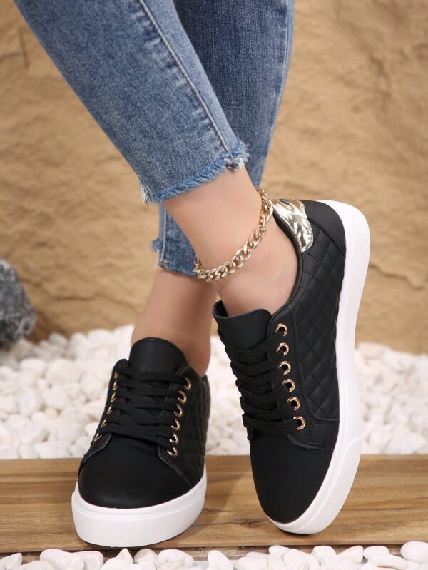 Zapatillas Deportivas Negras Antideslizantes con Cordones - Image 9