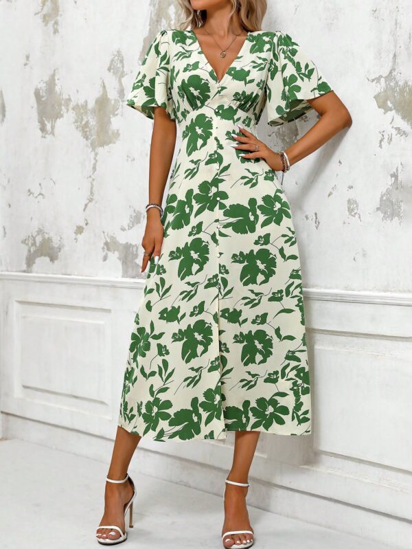Vestido Largo Elegante de Estampado Tropical con Escote en V y Volantes - Image 17