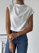 Blusa Elegante Asimétrica con Cuello Mao y Pliegues