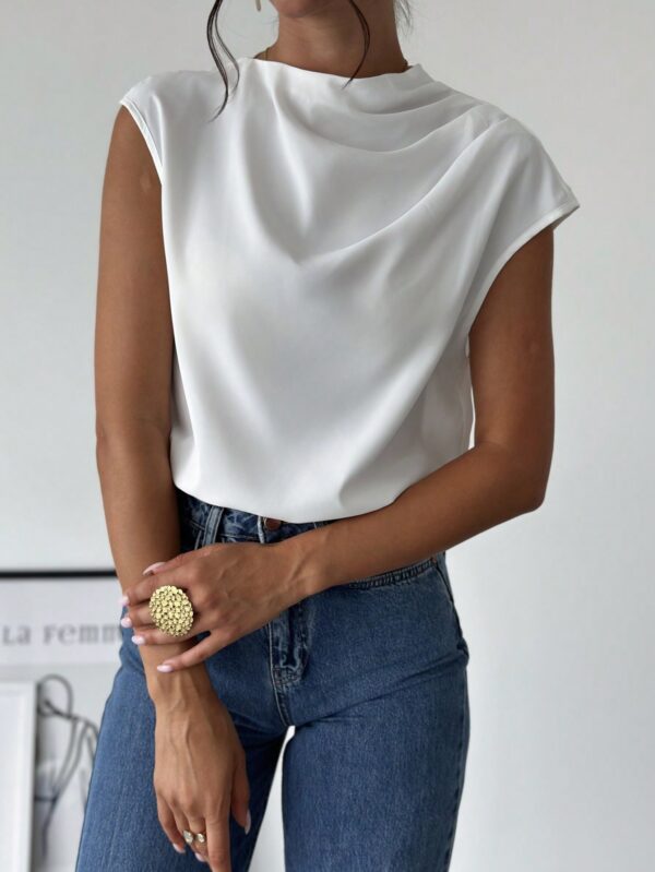 Blusa Elegante Asimétrica con Cuello Mao y Pliegues - Image 2